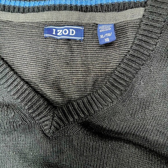 IZOD V-Neck Sweater - Picture 6 of 6